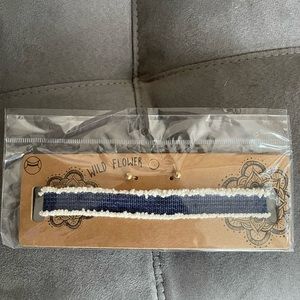 Choker Necklace with Stud Earrings